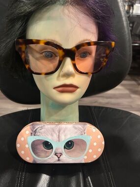 Kits Tortoiseshell Sunglasses with Cat Case